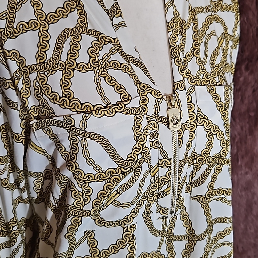 MICHAEL KORS Gold Chain Long Sleeve V-Neck Half Zip - Picture 2 of 7
